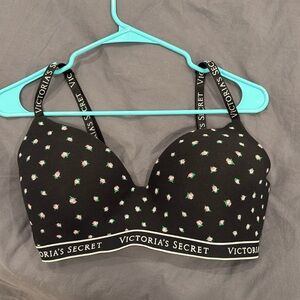 Victoria Secret T-Shirt bra